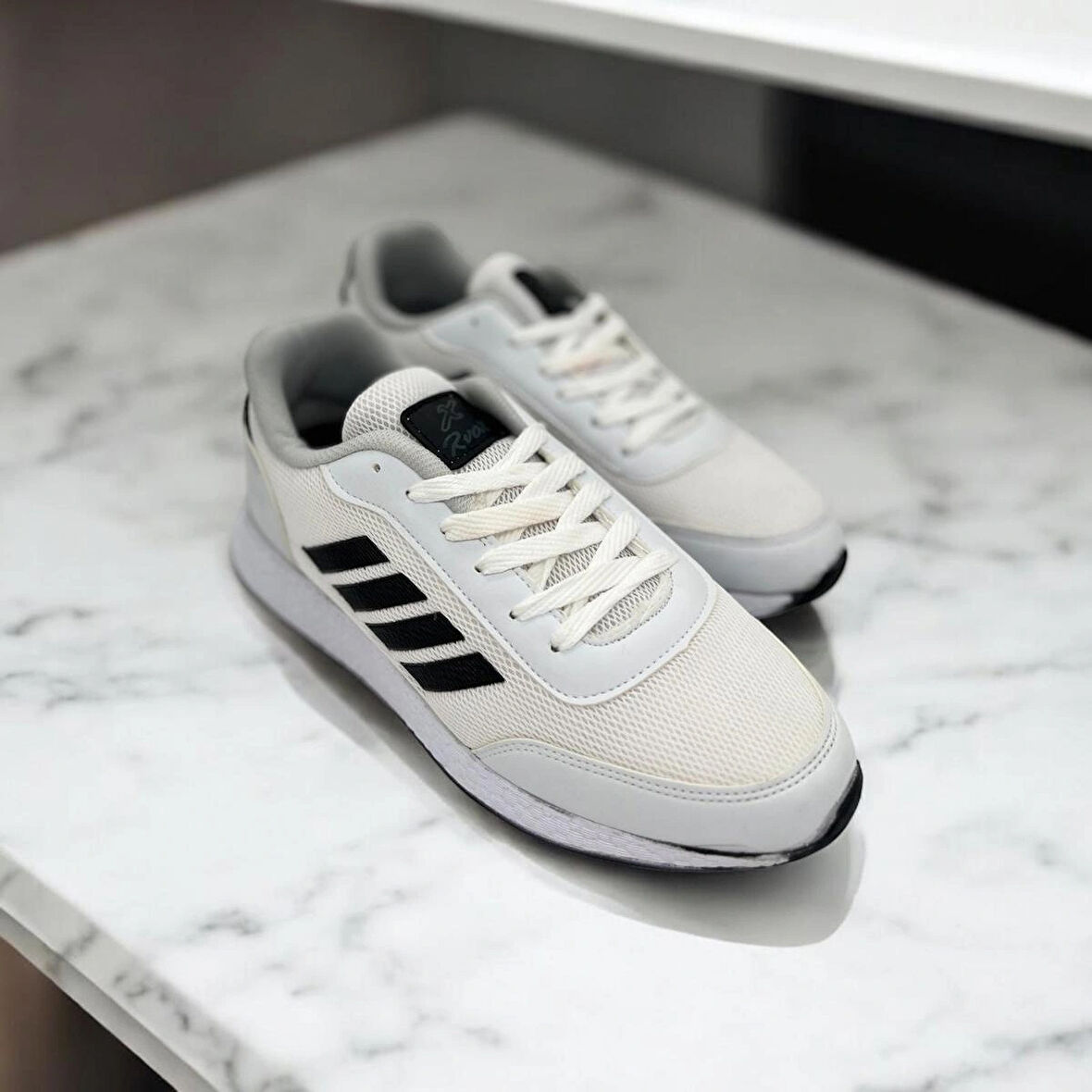  ERKEK RAHAT VE KONFORLU BEYAZ SNEAKER