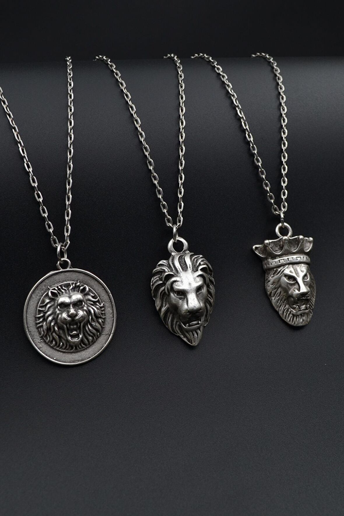 3'lü Aslan Kral Aslan Madalyon Taç Erkek Kadın Kolye Seti Gümüş Kaplama - 60 cm Zincir