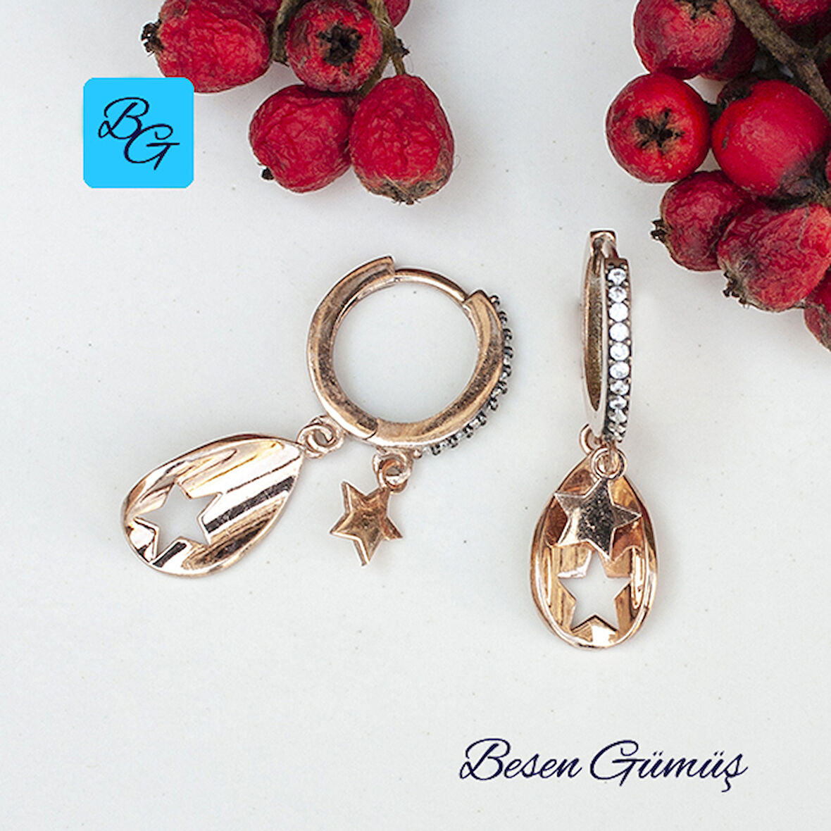 Oniks Taşlı İkili Yıldız Sallantılı Halka Küpe