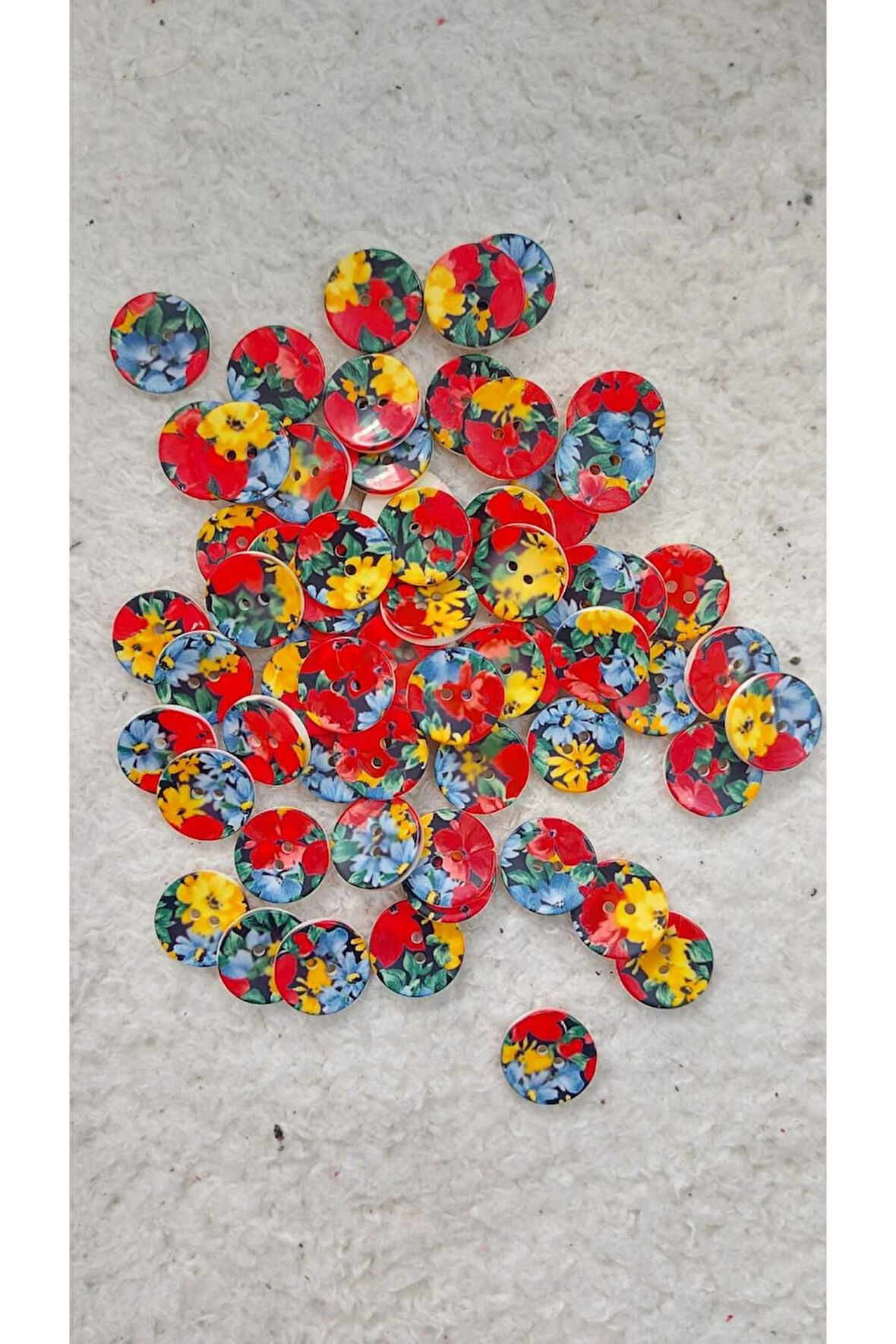 Desenli Düğme Renkli 20mm 32 Boy  2 Delikli Karışık Renkli Düğme 20 Adet