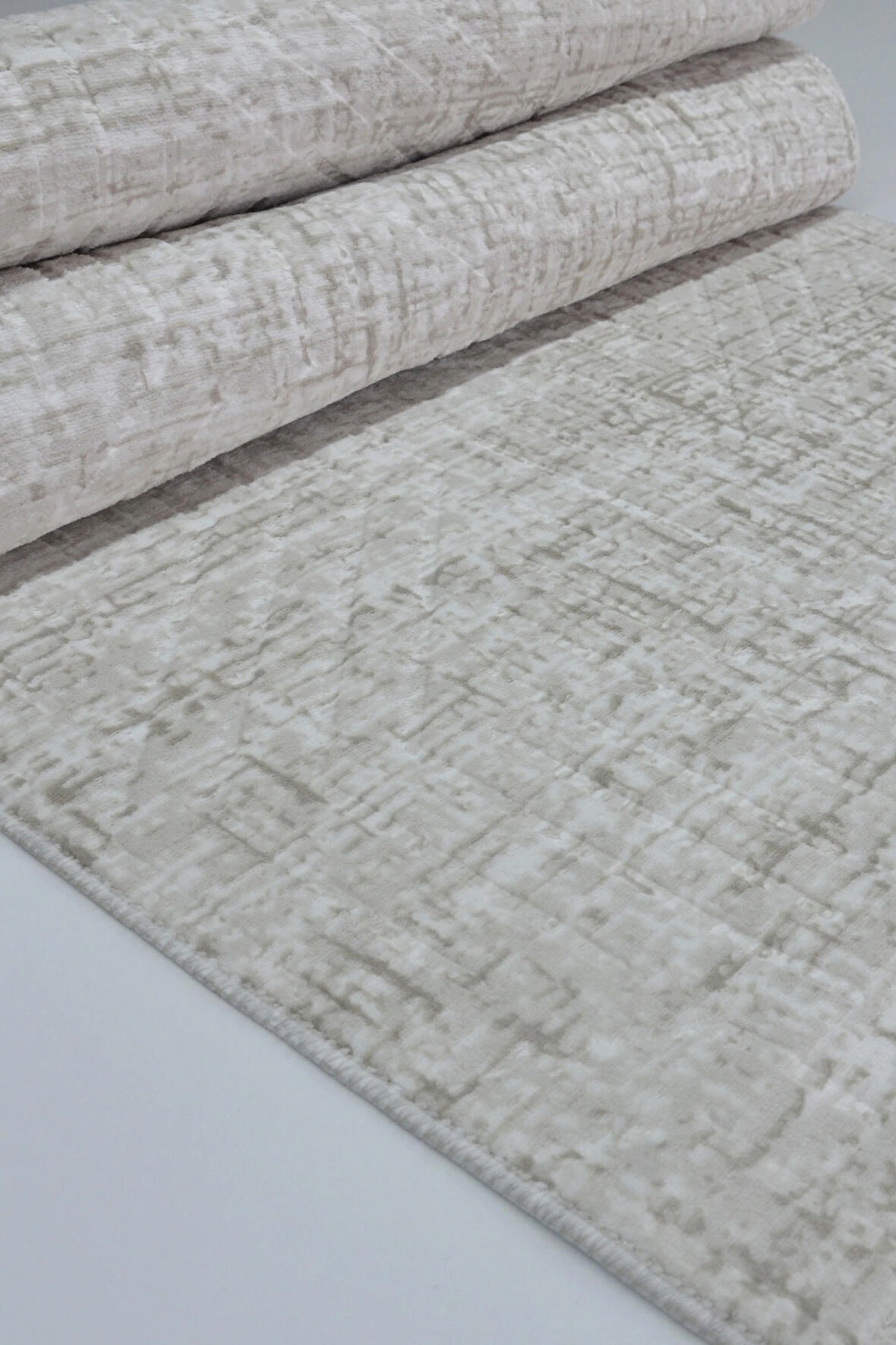 Kaymaz Tabanlı Kesme Kabartmalı Salon Koridor Mutfak Halısı5002T Taş