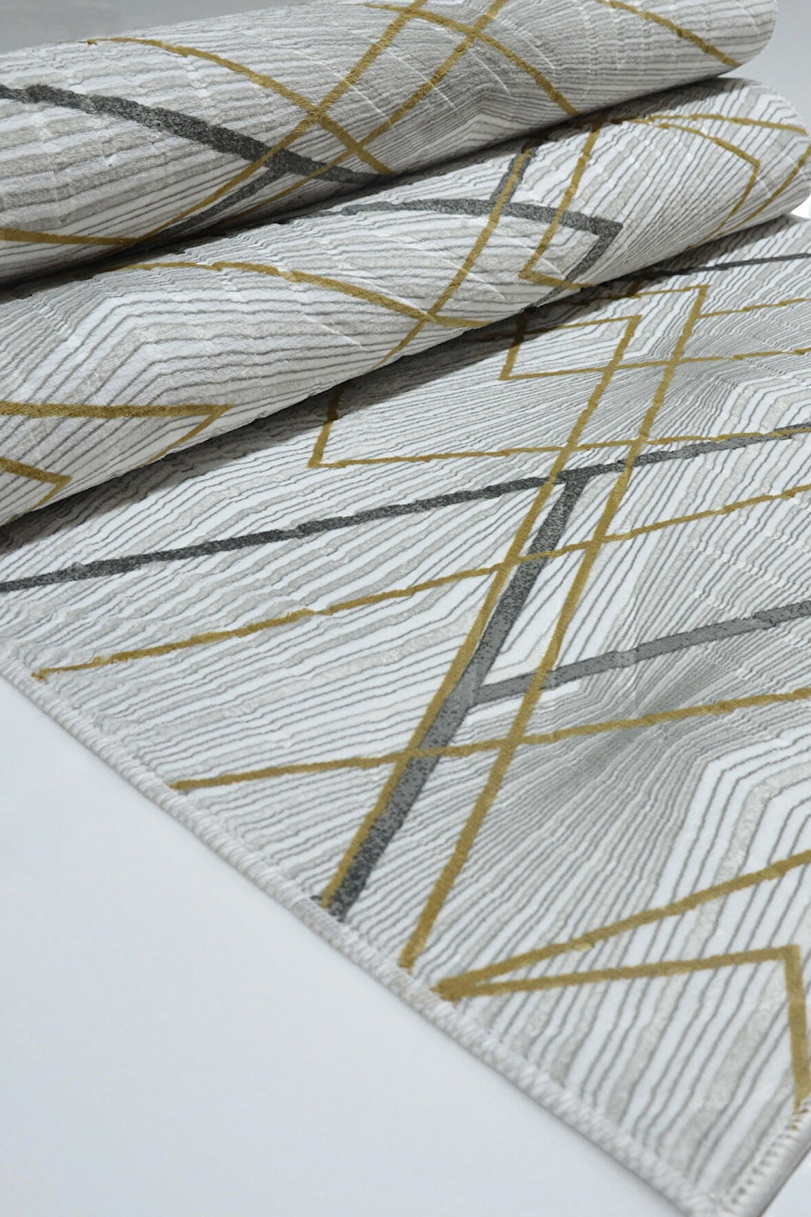 Kaymaz Tabanlı Kesme Kabartmalı Salon Koridor Mutfak Halısı 5040G Gri