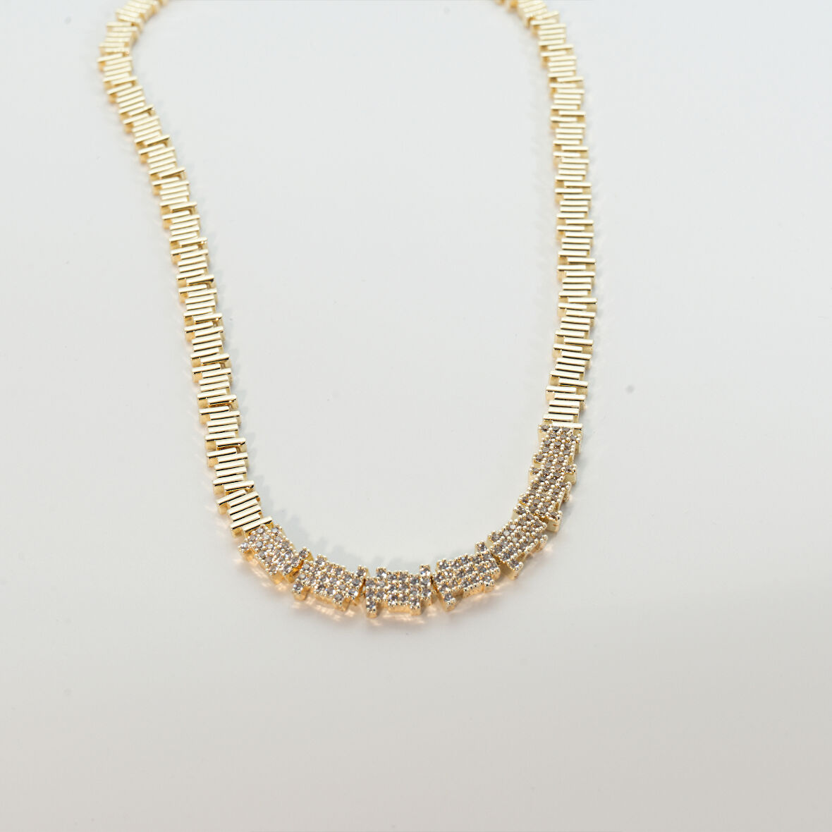 Biem Çelik Zirkon Taşlı Kolye