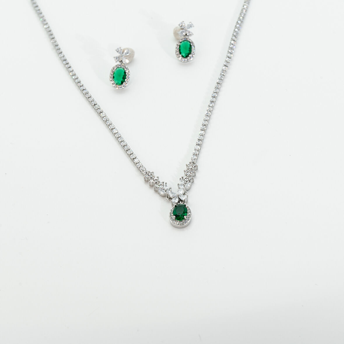 Biem Zümrüt Taşlı Su Yolu Çelik Kolye Küpe Set