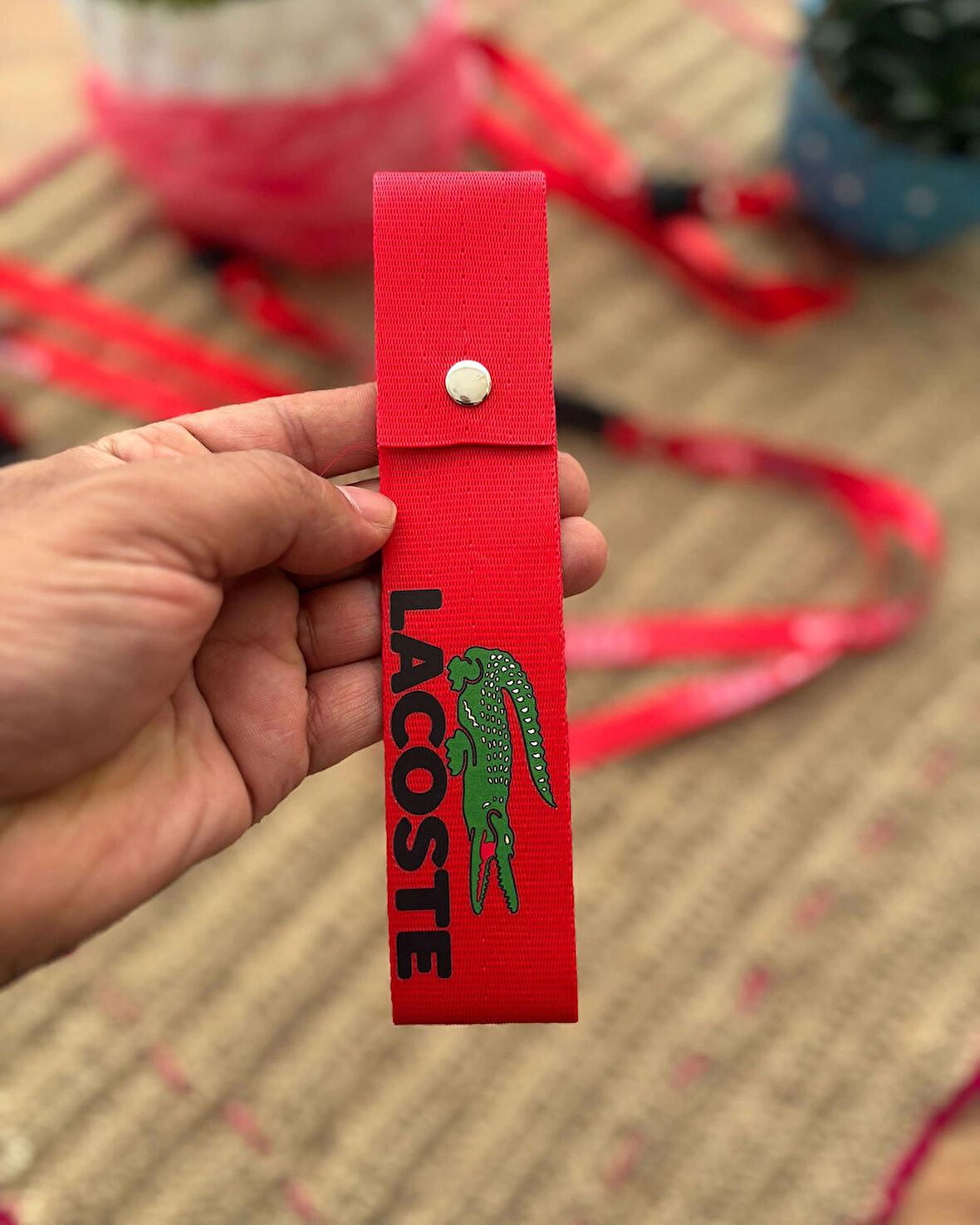 Timsah Tasarımlı, Kırmızı Renk Yüksek Kalite Tampon & Çeki ipi