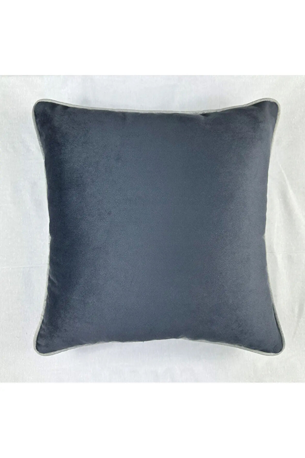 Kadife Biyeli Kırlent Kılıfı 40x40