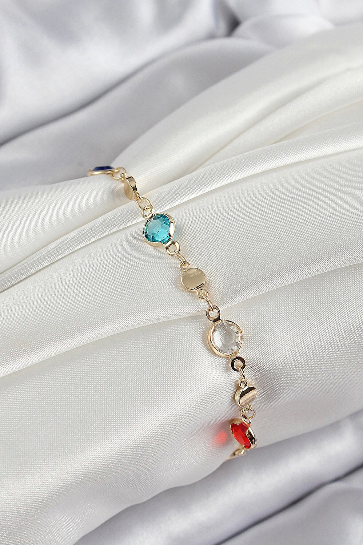 Pirinç Karışık Renk Zirkon Taşlı Gold Renk Kadın Bileklik