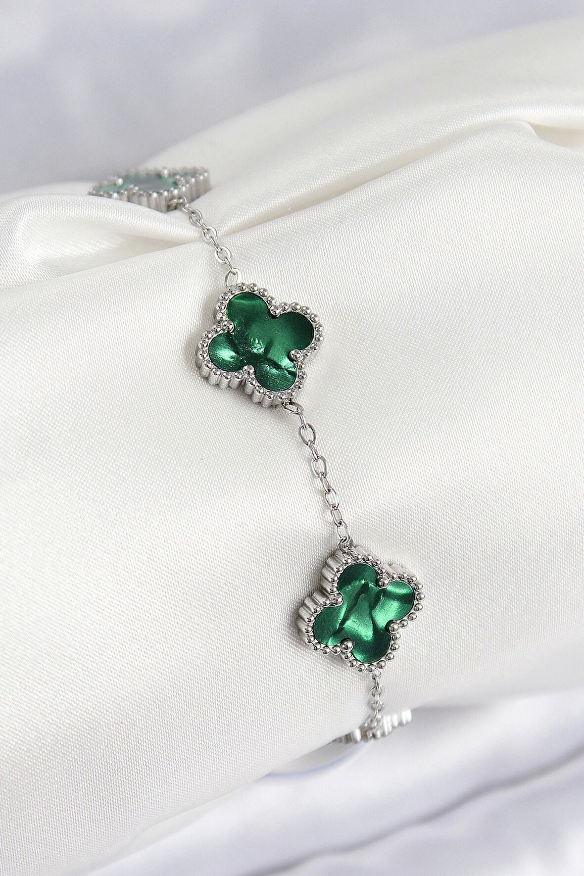 316L Çelik Sedefli Zümrüt Yeşil Gümüş Renk Yonca Kadın Bileklik