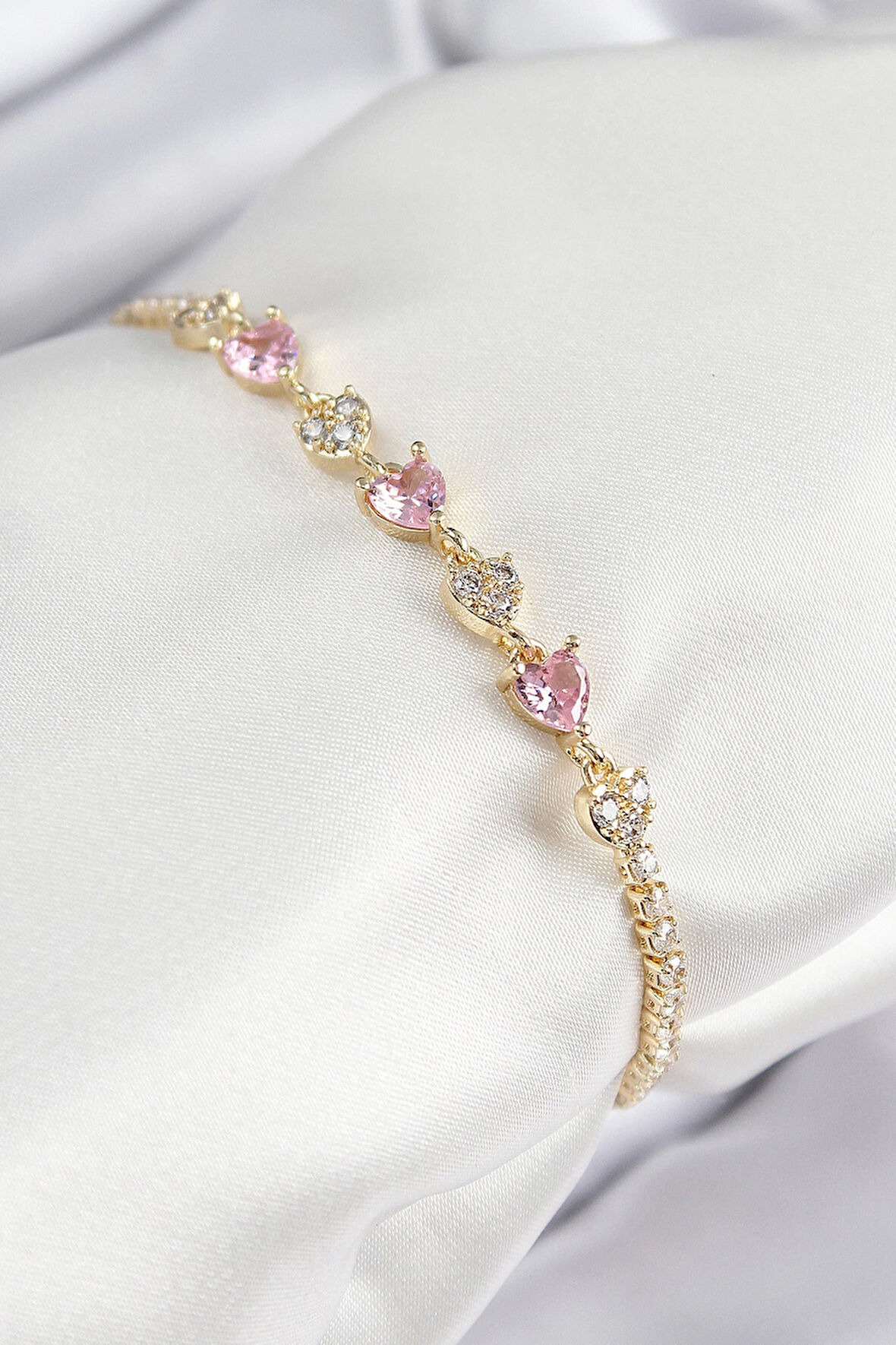 Pirinç Zirkon Taşlı Pembe Kalp Model Gold Renk Kadın Bileklik