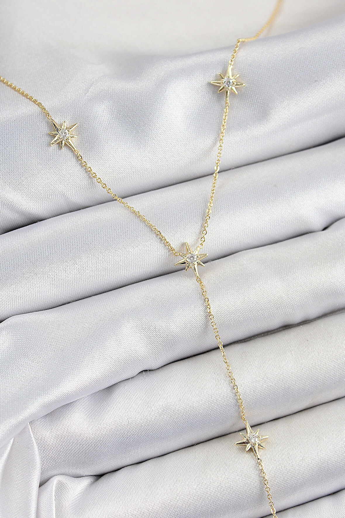 Pirinç Zirkon Taşlı Kutup Yıldız Figürlü Y Model Gold Renk Kadın Kolye