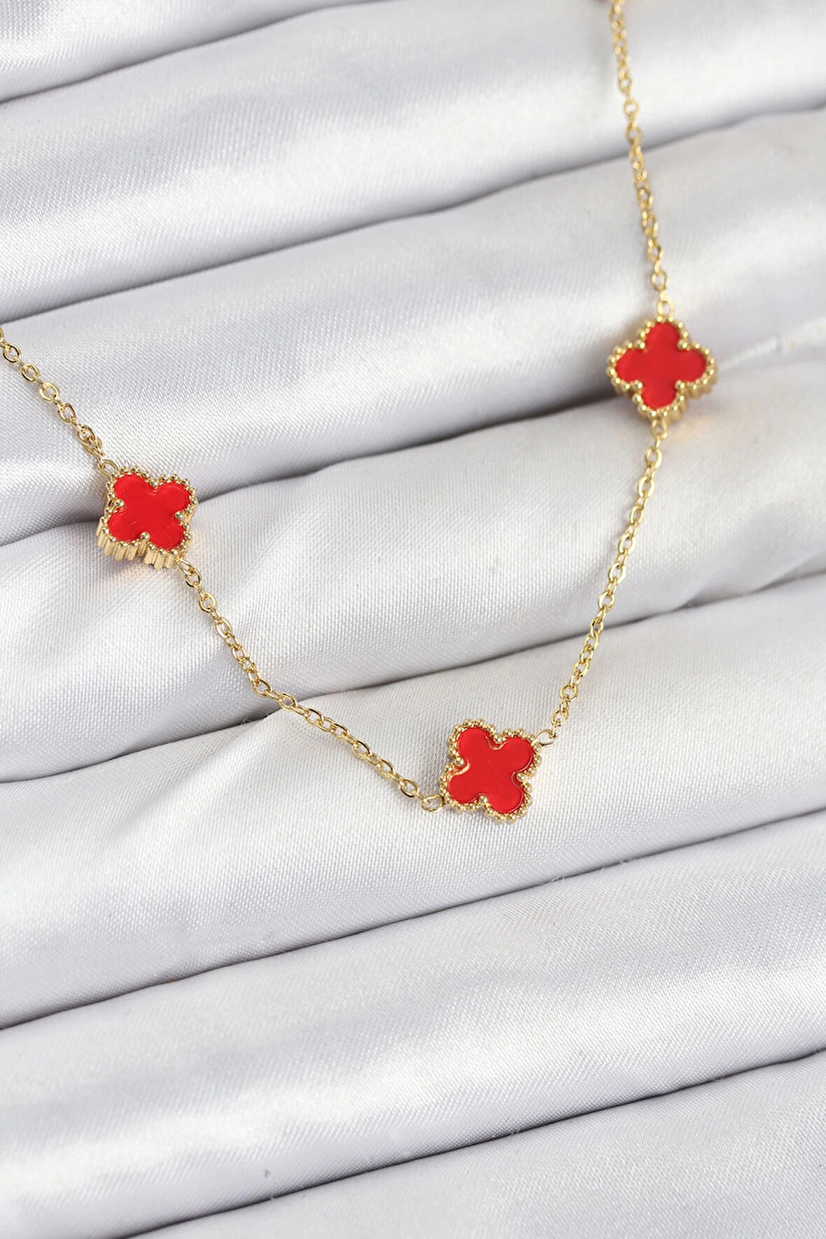 316L Çelik Zincir Gold Renk Kırmızı Baby Boy Yonca Kadın Kolye