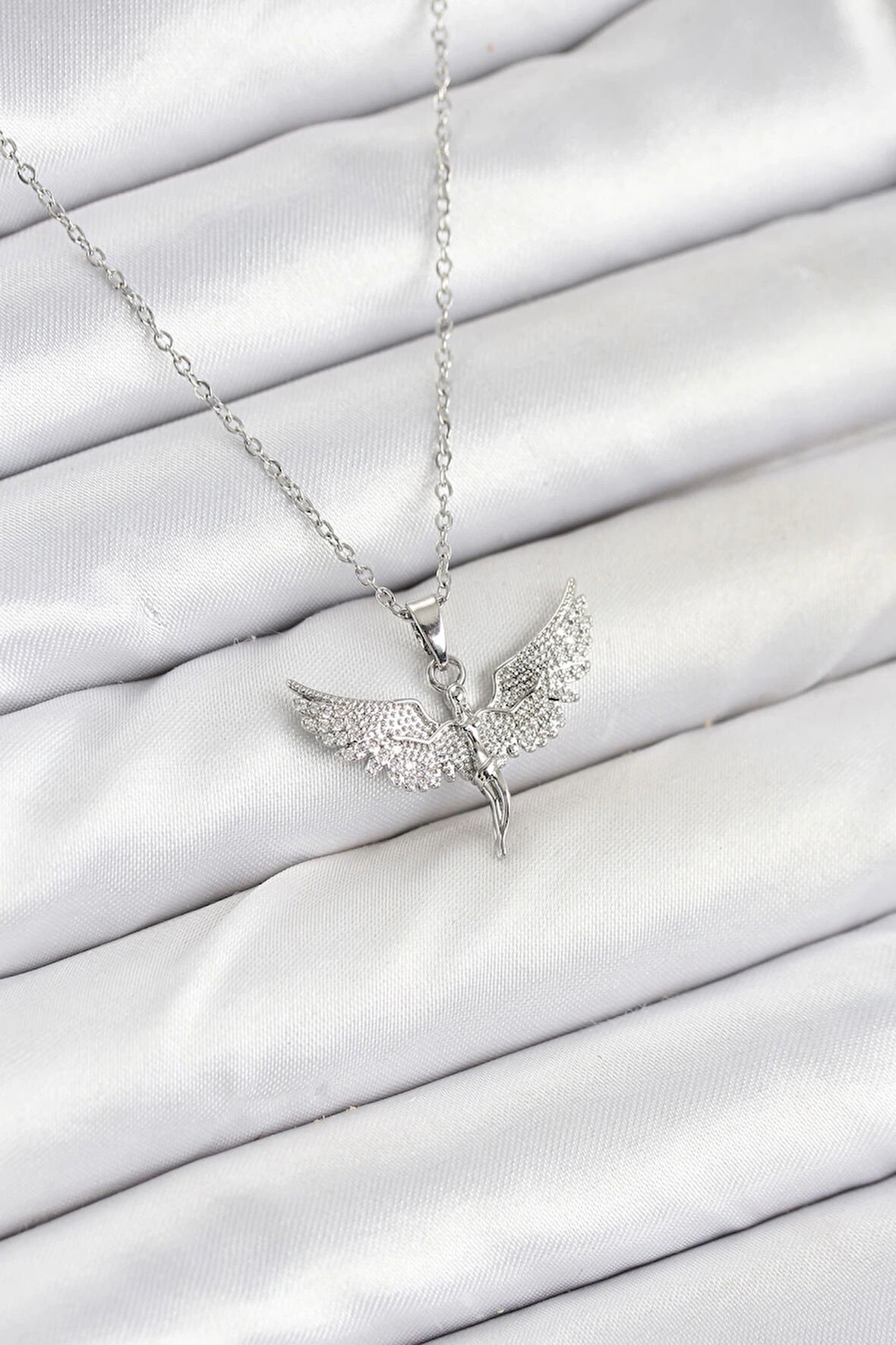 316L Çelik Zincir Gümüş Renk Melek Model Kadın Kolye