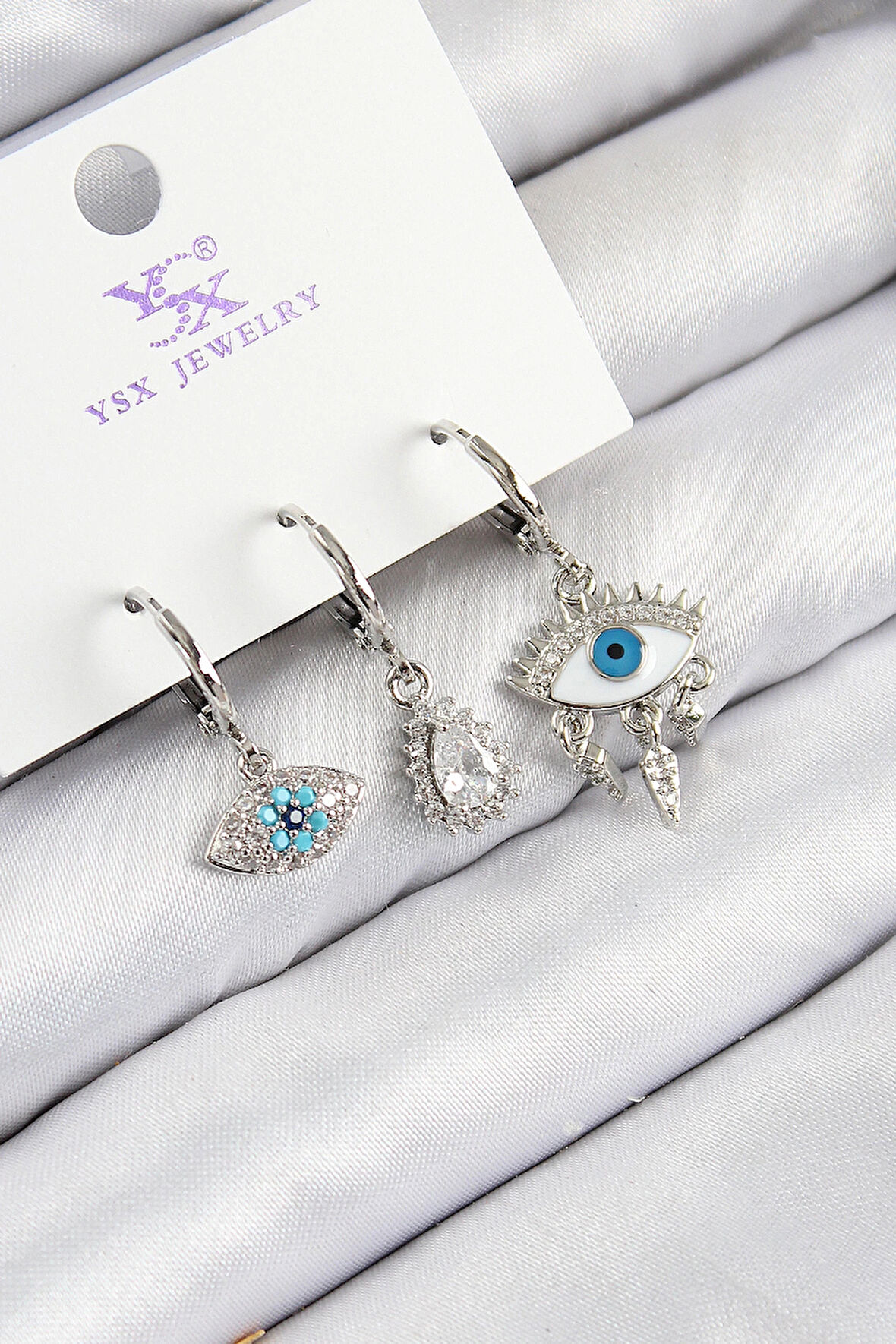 Pirinç Zirkon Taşlı 3'lü Fatma'nın Gözü Model Gümüş Renk Kadın Küpe