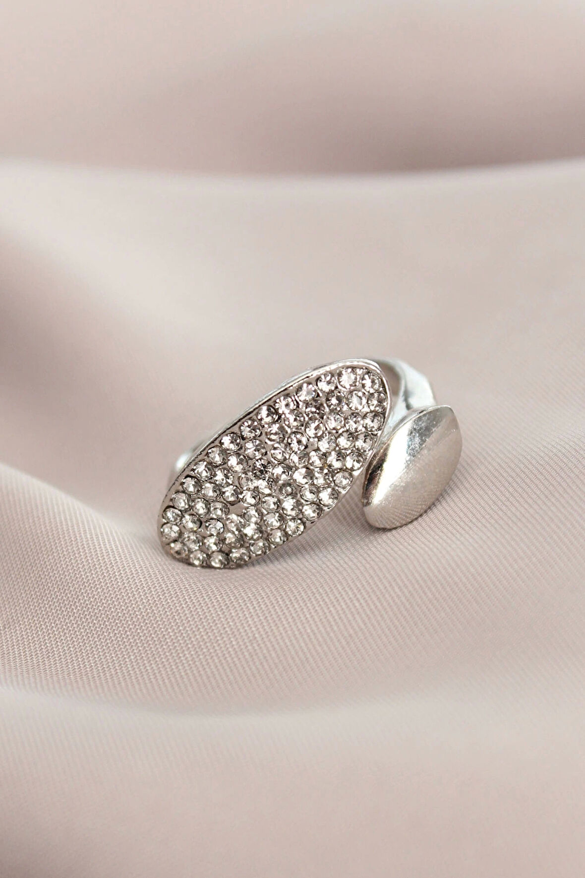 Ayarlanabilir Gümüş Renk Zirkon Taşlı Virgül Yüzük