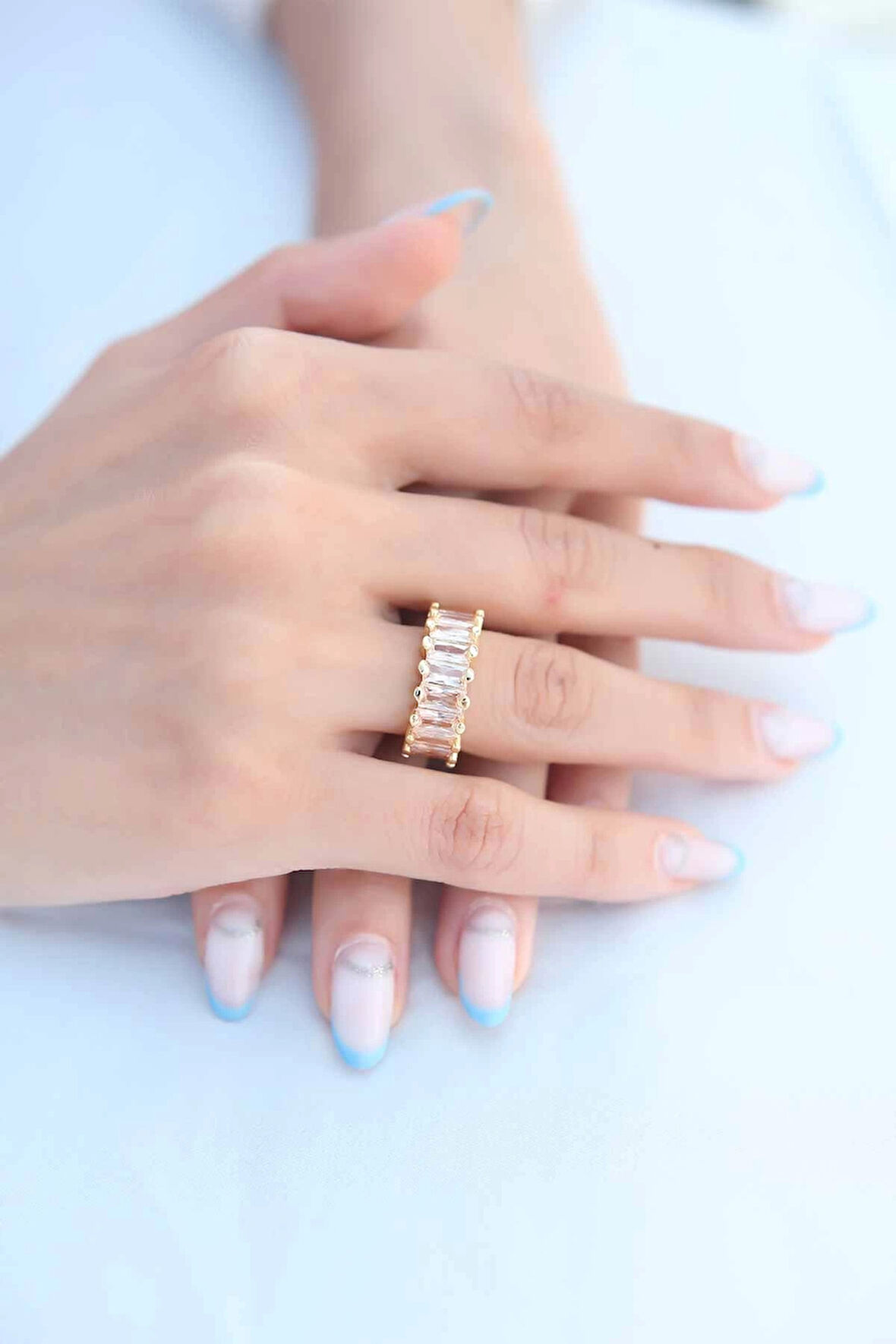 Zirkon Taşlı Baget Gold Renk Kadın Yüzük