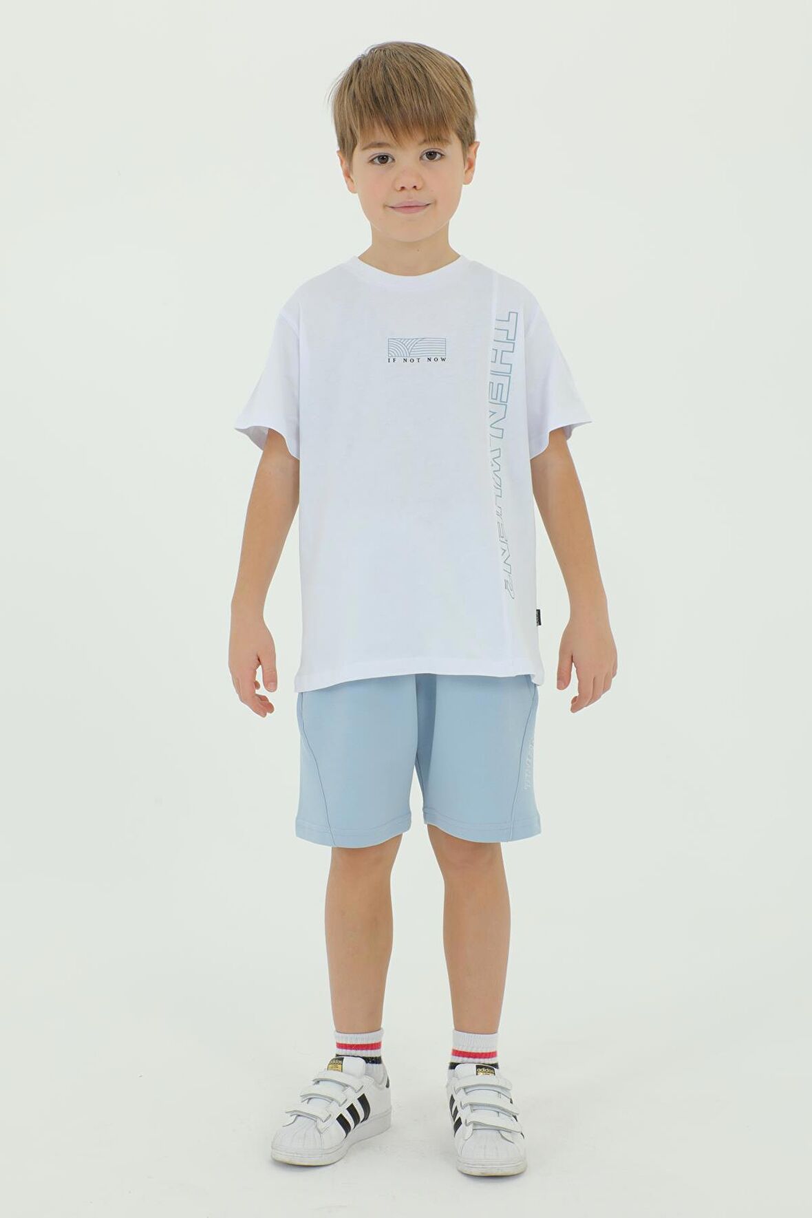 Bisiklet Yaka Erkek Çocuk Baskı Detaylı t-shirt Ve Şort İkili Takım