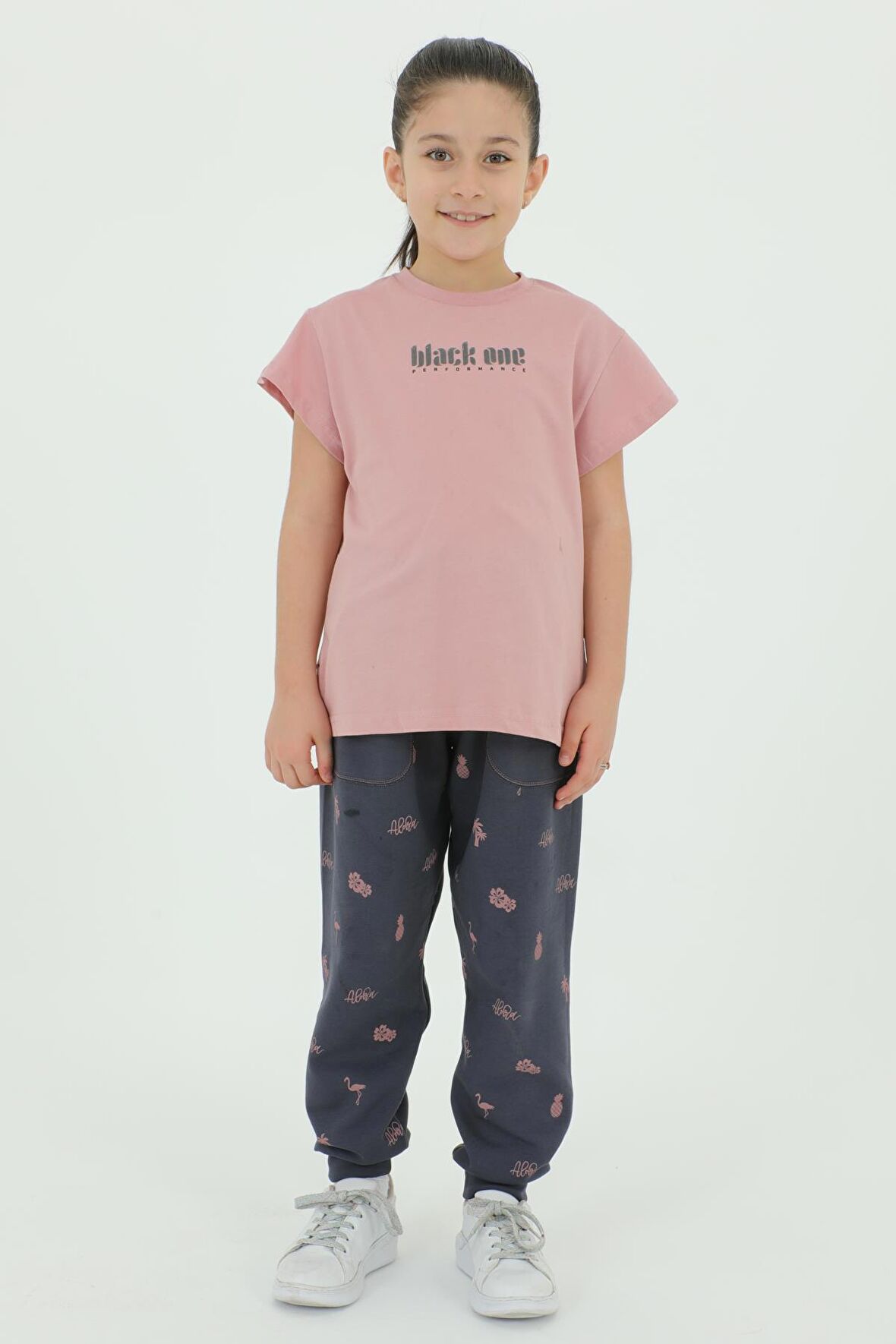 Bisiklet Yaka Kız Çocuk Baskı Detaylı t-shirt Ve Eşofman Takımı