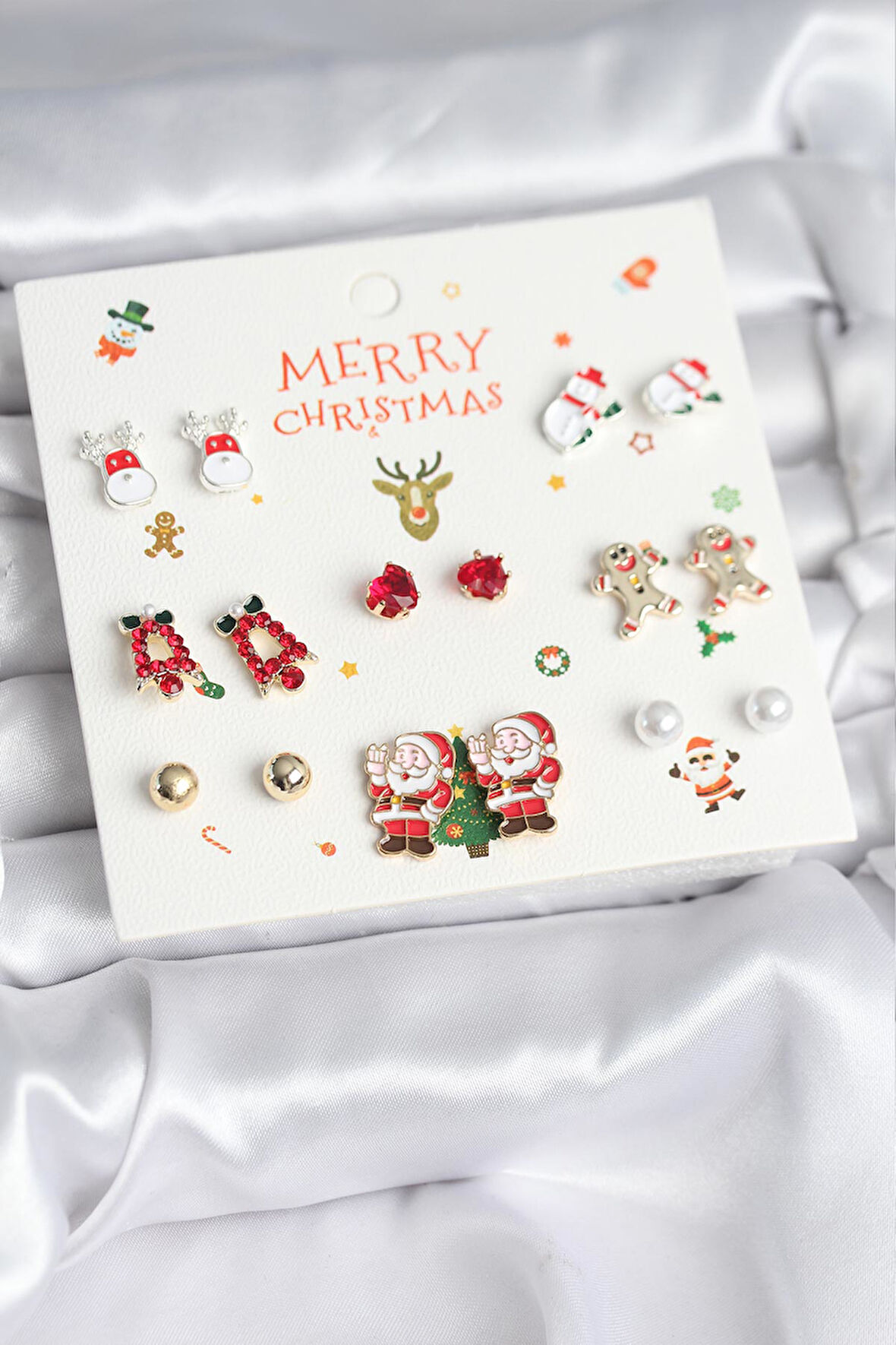 Yılbaşı Temalı Karışık Model 8 Çift Yılbaşı Temalı Kadın Küpe Seti