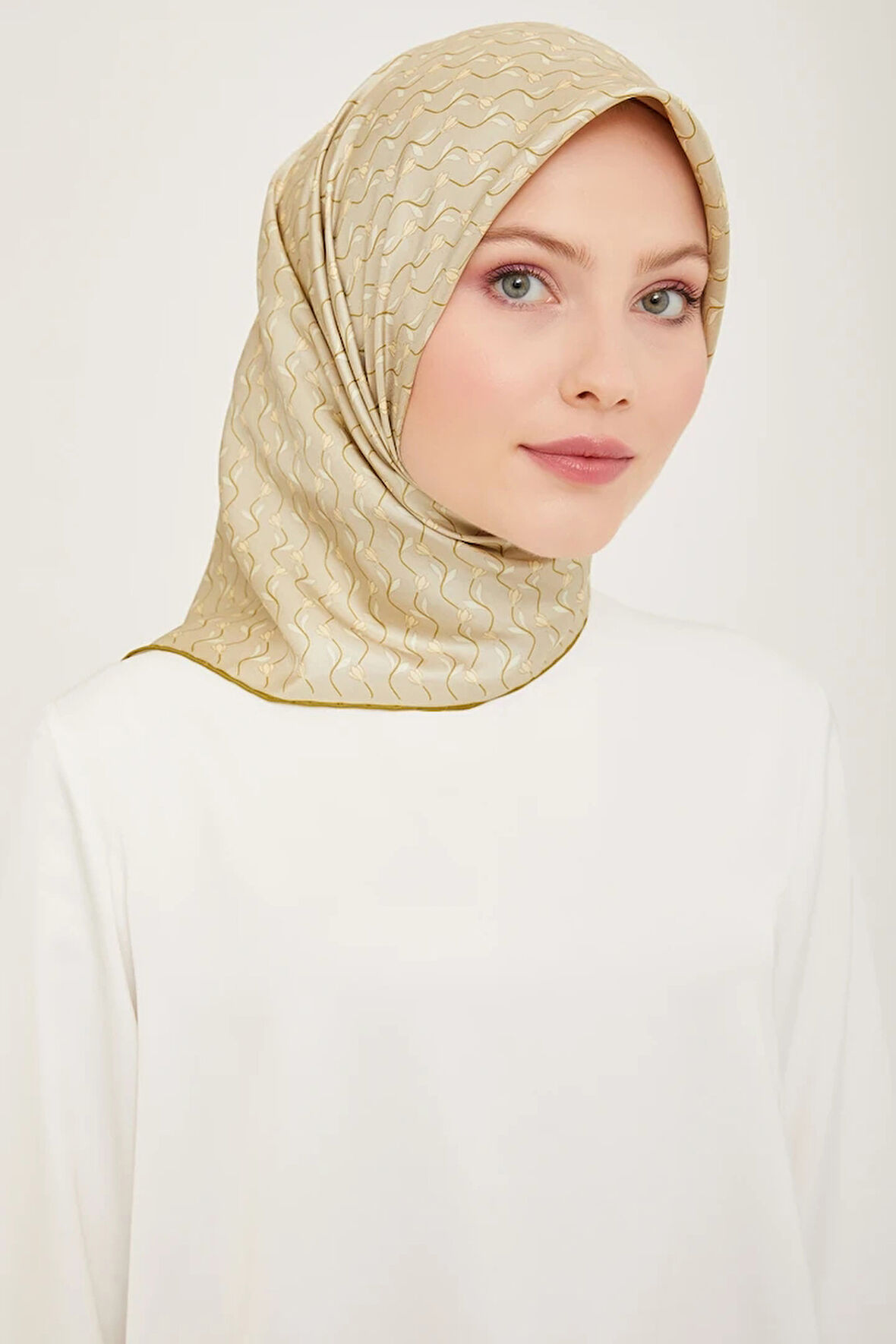 Belli Twill İpek Eşarp 4001D