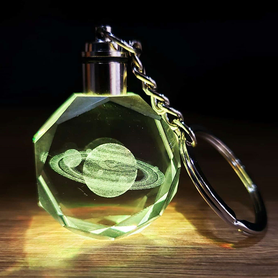 BlackCraft Satürn Gezegen Tasarım Işıklı Anahtarlık (BC-A15A9C)