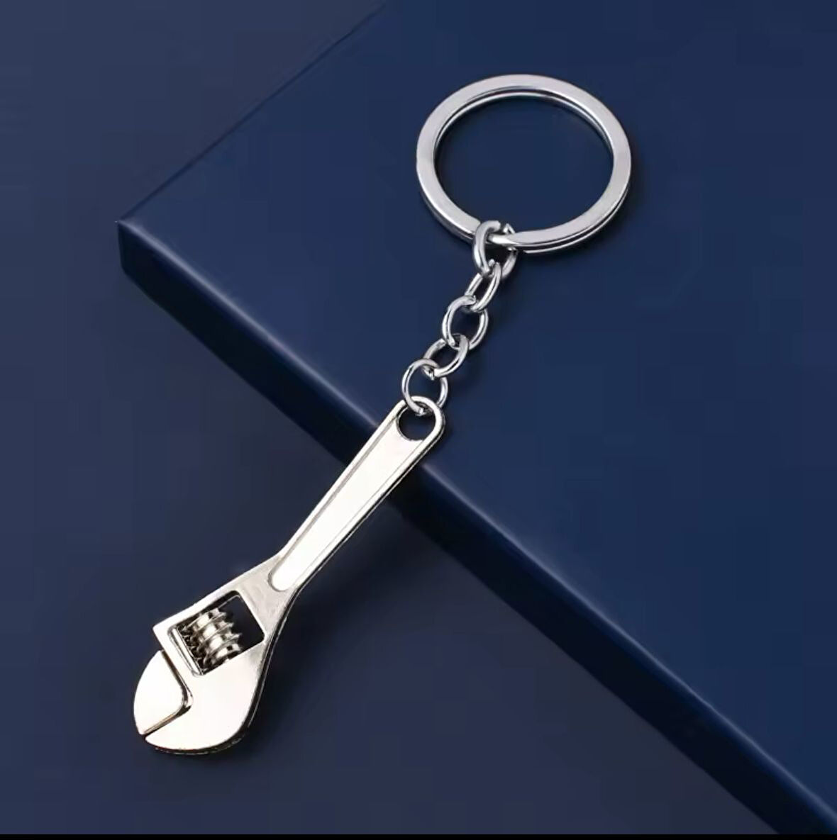 BlackCraft Fonksiyonel İngiliz Anahtarı Şeklinde Anahtarlık (BC-32BB23)