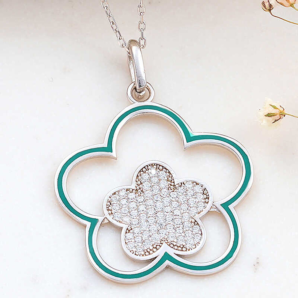 BlackCraft 925 Ayar ​Gümüş Çiçek Desenli Kadın Kolye (BC-6EBDB9)