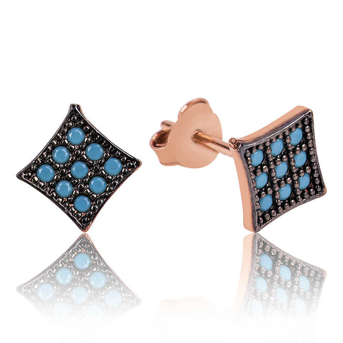 BlackCraft 925 Ayar Gümüş Mavi Kare Çivili Küpe (BC-D09E5C)