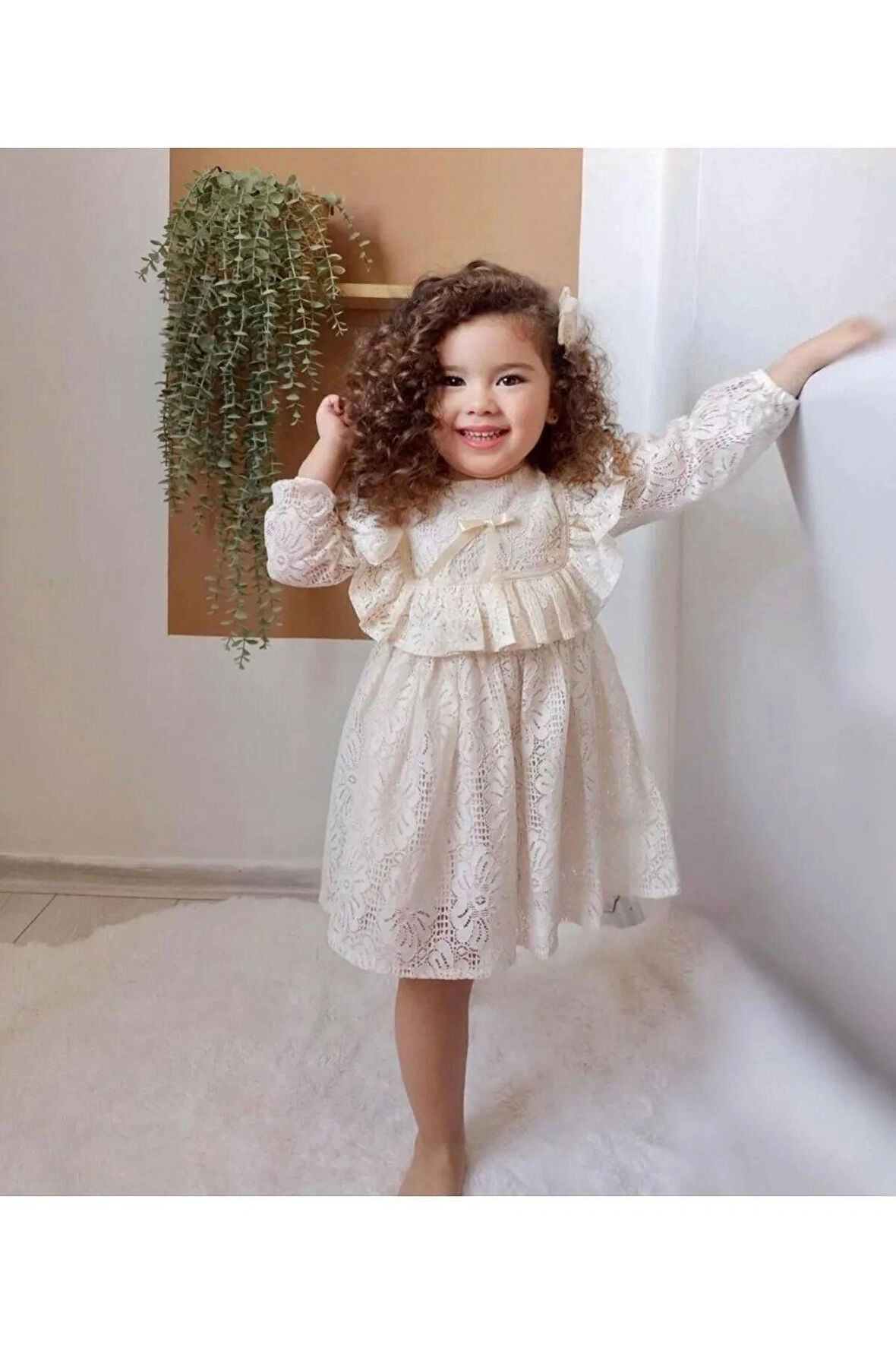 Kız Bebek Çocuk, Robadan Fırfırlı Krem Dantel Elbise, Doğum Günü, Düğün, Bayramlık, Parti Elbisesi