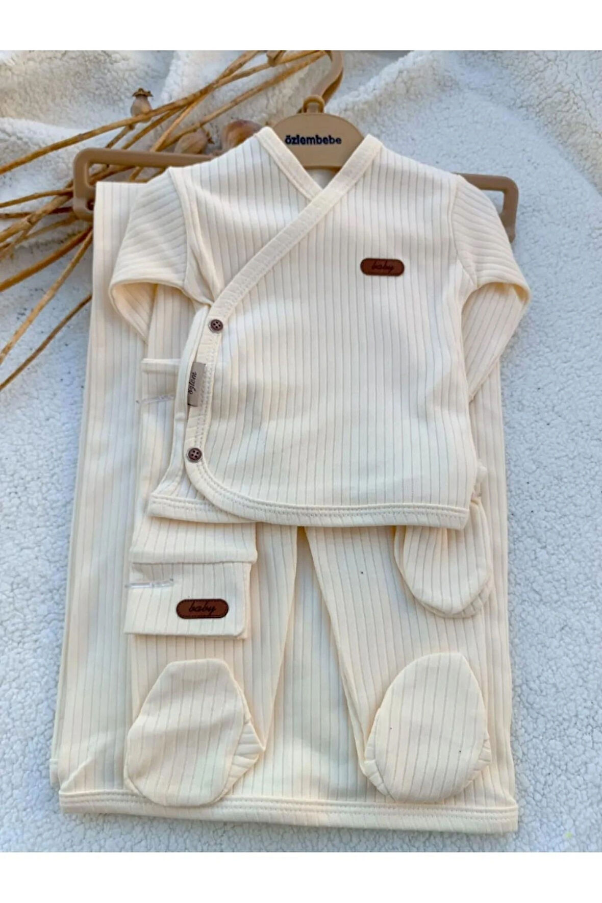 Kız Erkek Bebek Natural 7 Parça Krem Hastane Çıkışı zıbın seti