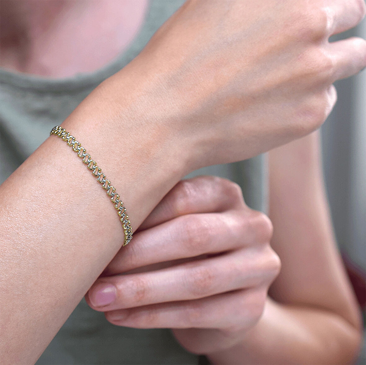 İnce Altın Kardinal Bileklik