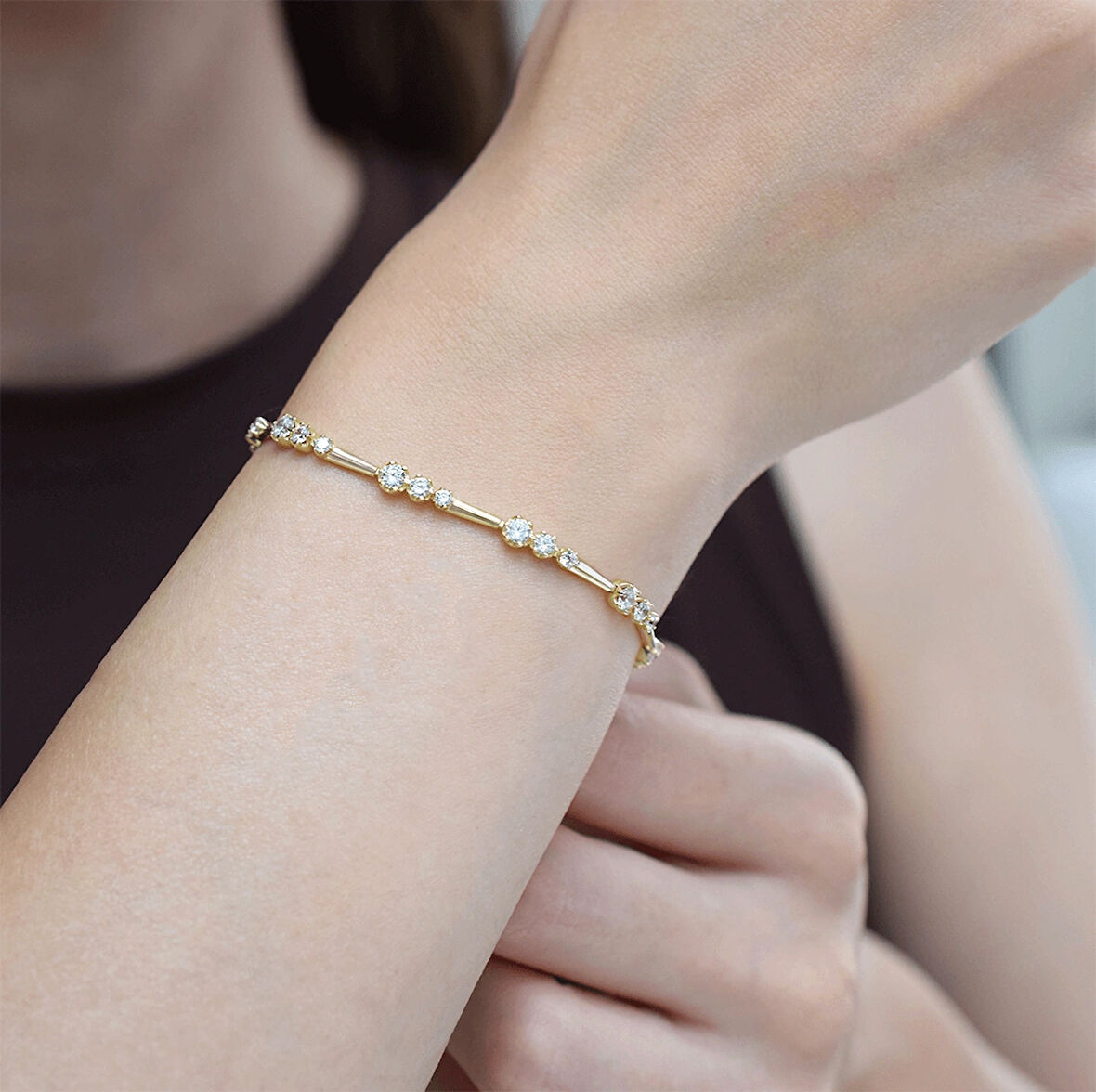 Tria Taşlı Altın Bileklik