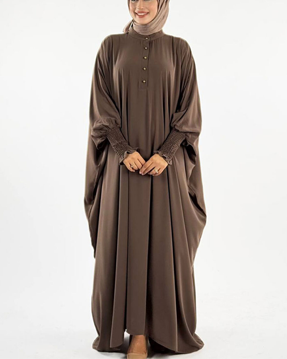 Düğme Detaylı Yarasa Kol Medine İpeği Cilbab