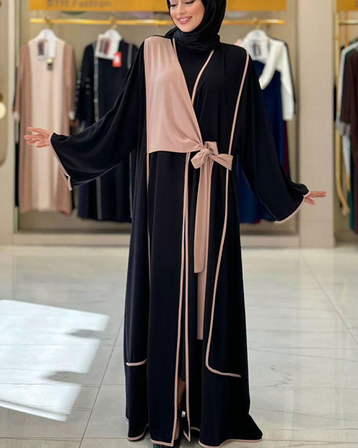 Önden Bağlama Detaylı Medine İpeği Abaya