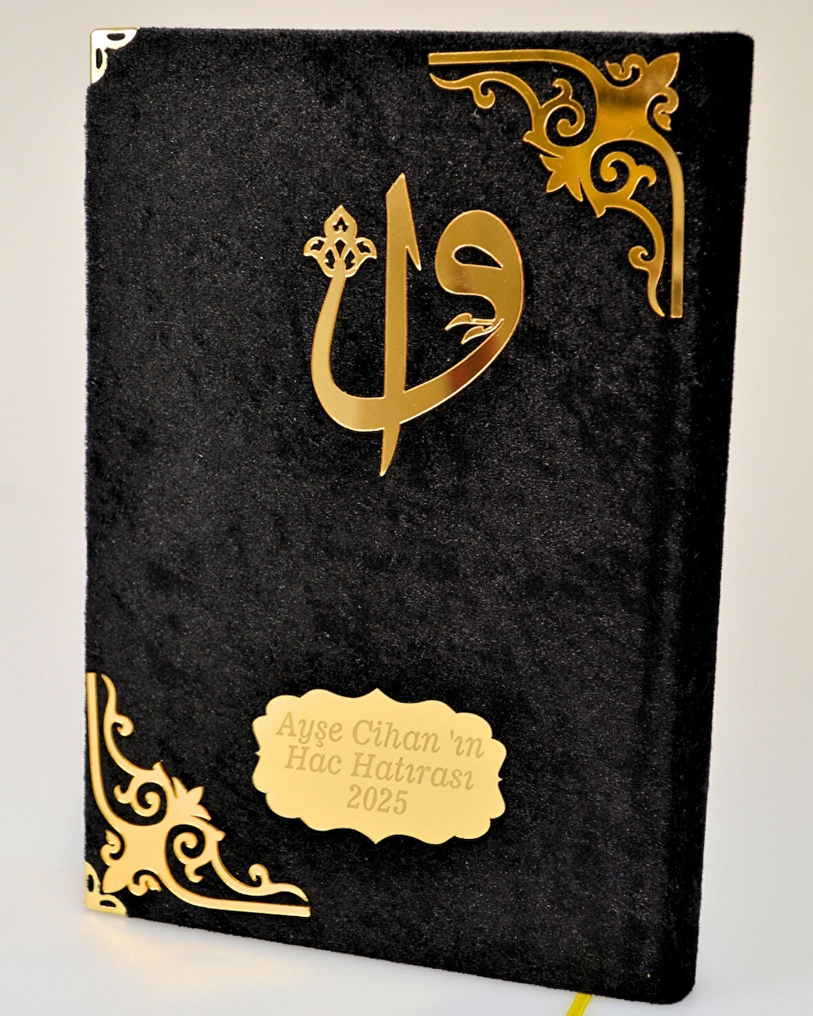 Orta Boy Diyanet Onaylı Kadife Kaplı Kur’an-ı Kerim – 17x24 cm, 604 Sayfa, QR Kodlu Sesli Arapça ve Meal