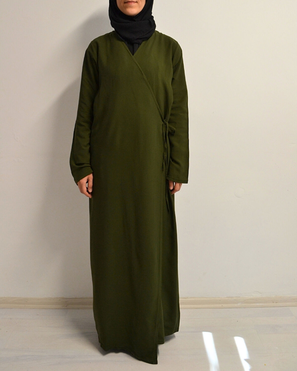 Kruvaze Yandan Bağlamalı Namaz Elbisesi – %100 Viskon- Rahat Kalıp