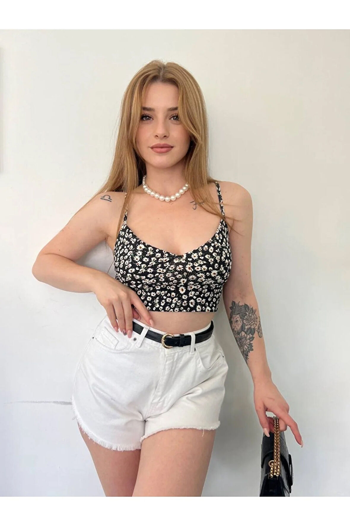 Kadın Askılı Çiçek Desenli Crop Top Bluz 