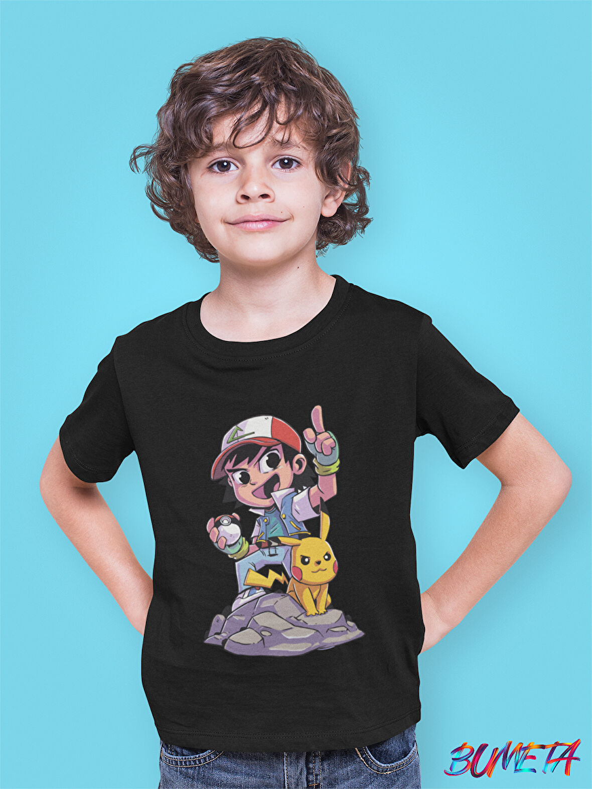 Bumeta Pokemon Pikachu ve Ash Ketchum Chibi Çizgi Film Dizi Çocuk Tişört T-shirt