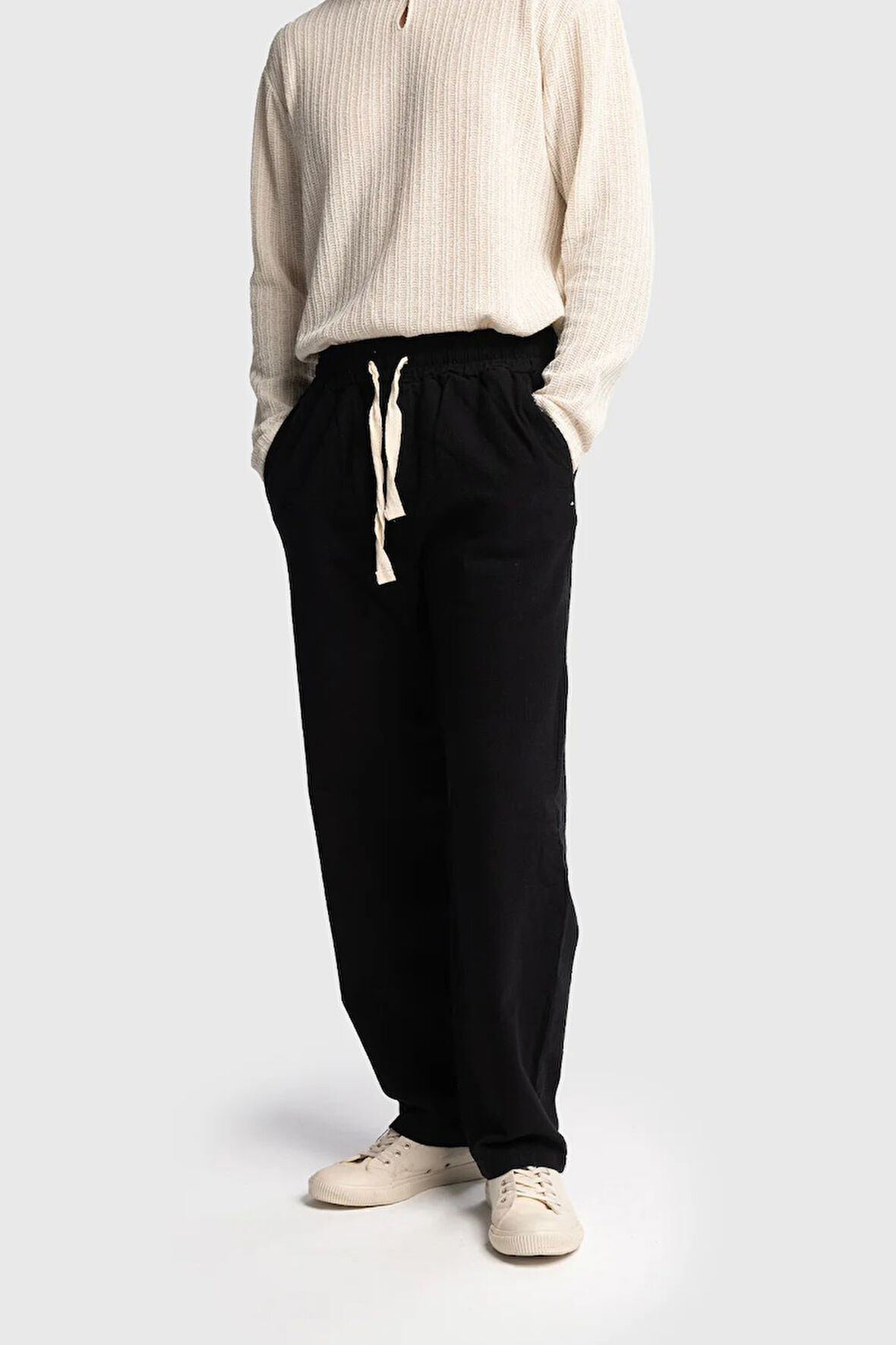 Beli Lastikli Nakışlı Pantolon