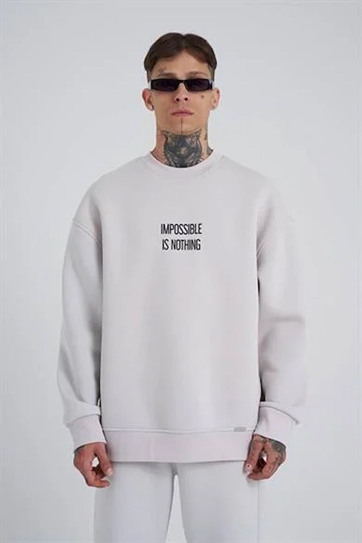 0 Yaka On Arka Impossıble Is Nothıng Baskı Oversize Erkek Sweatshırt