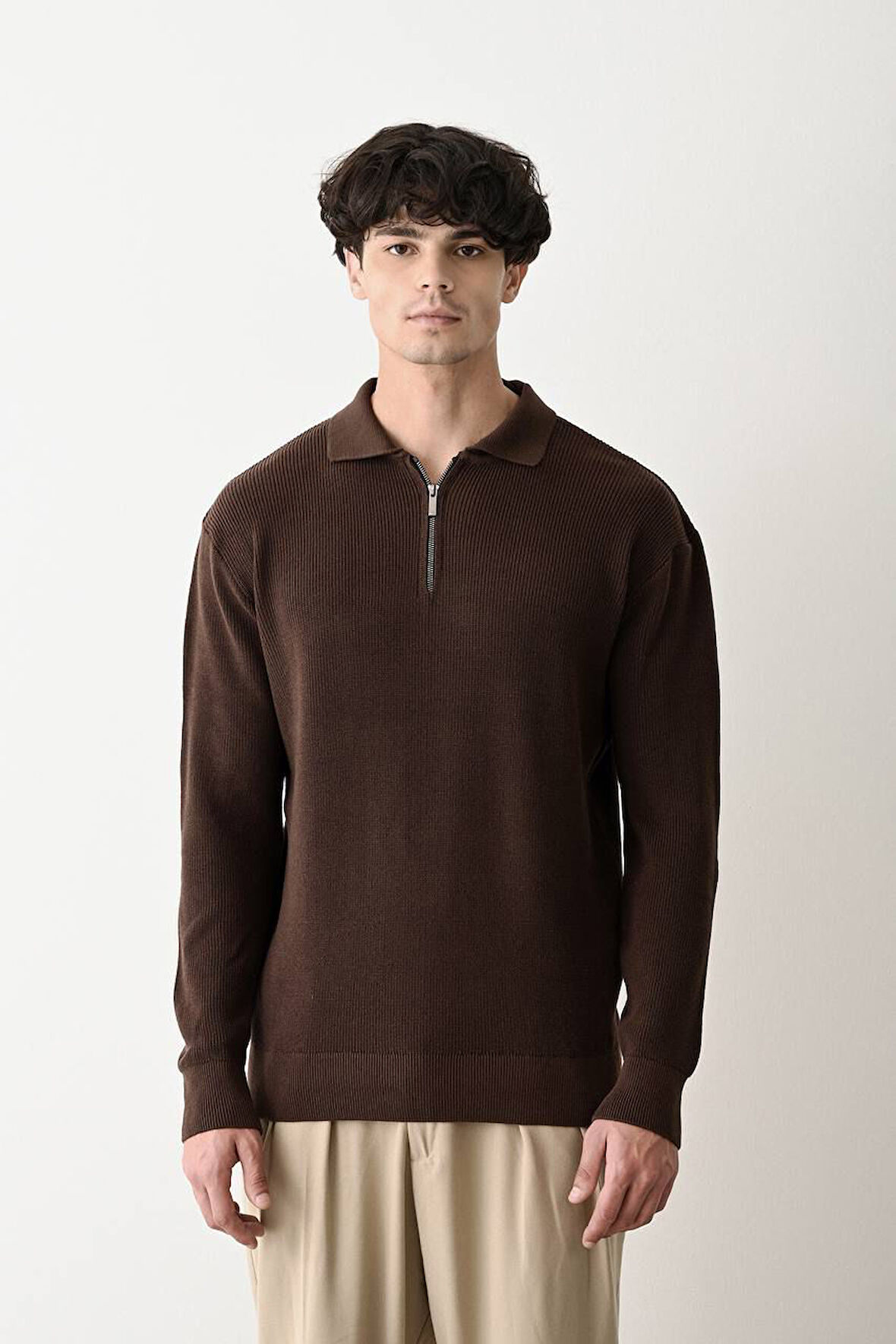 Fermuarlı Gömlek Yaka Triko Kazak