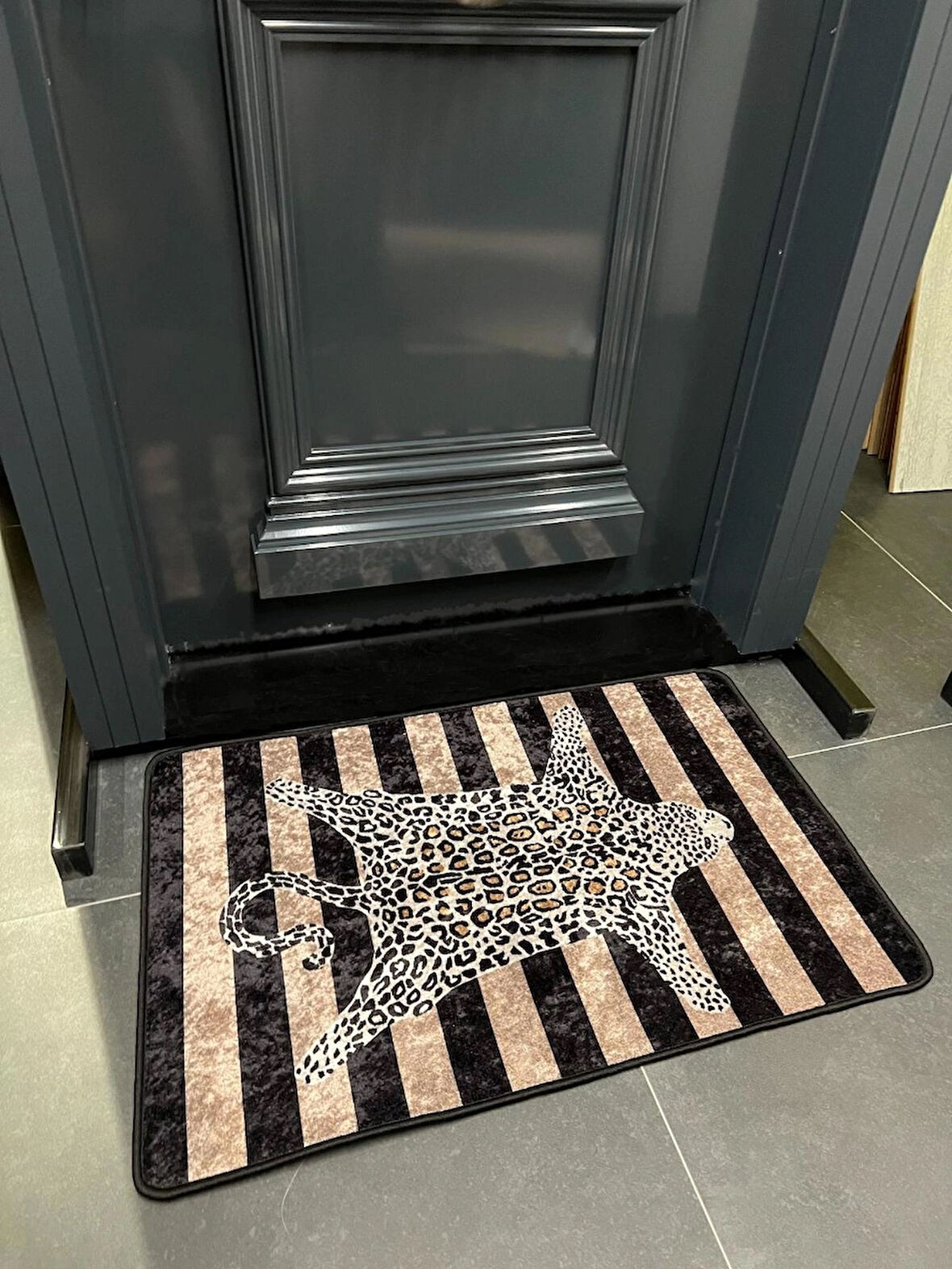 Leopar Desen Çizgili Tekli Banyo Paspası - Bej-kahverengi Ebat (60x100)