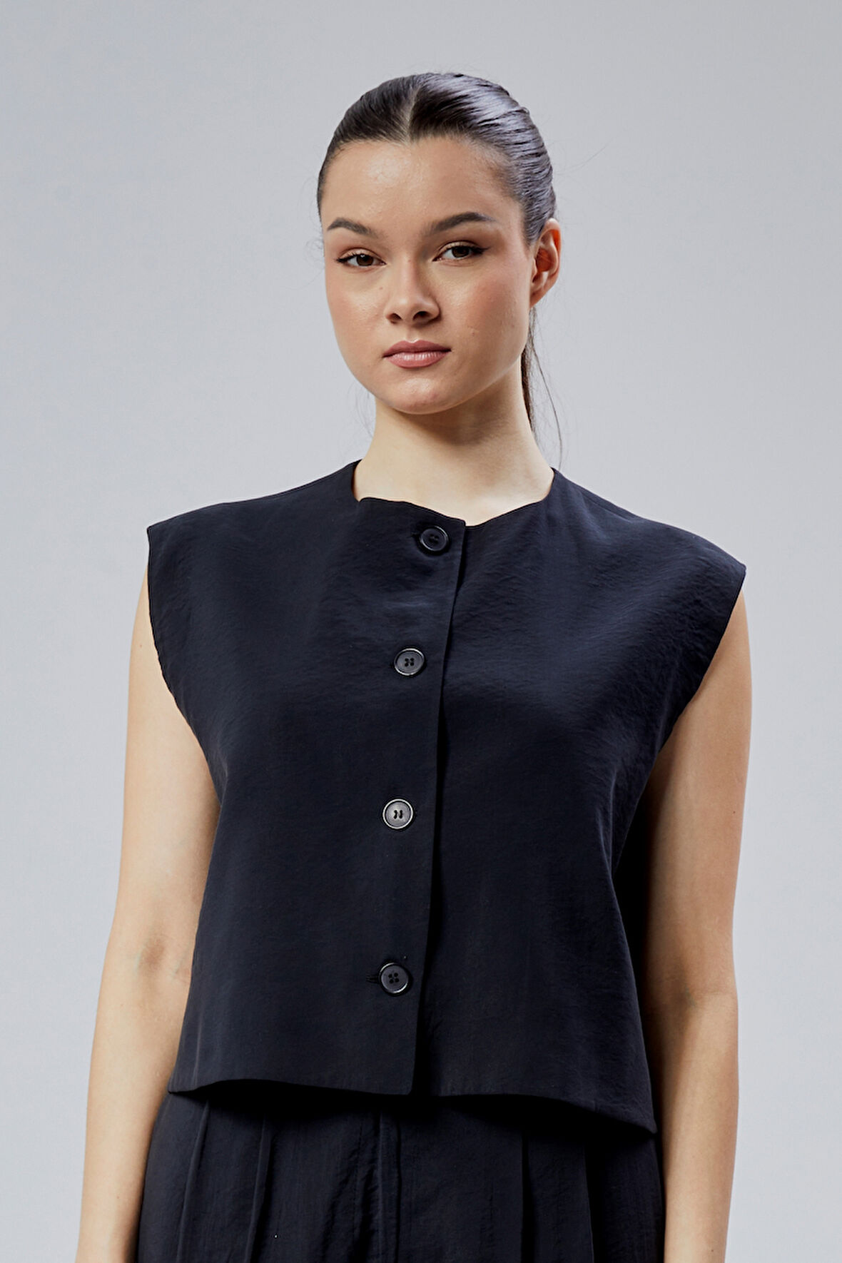 Siyah Regular Modal Kumaş Yelek