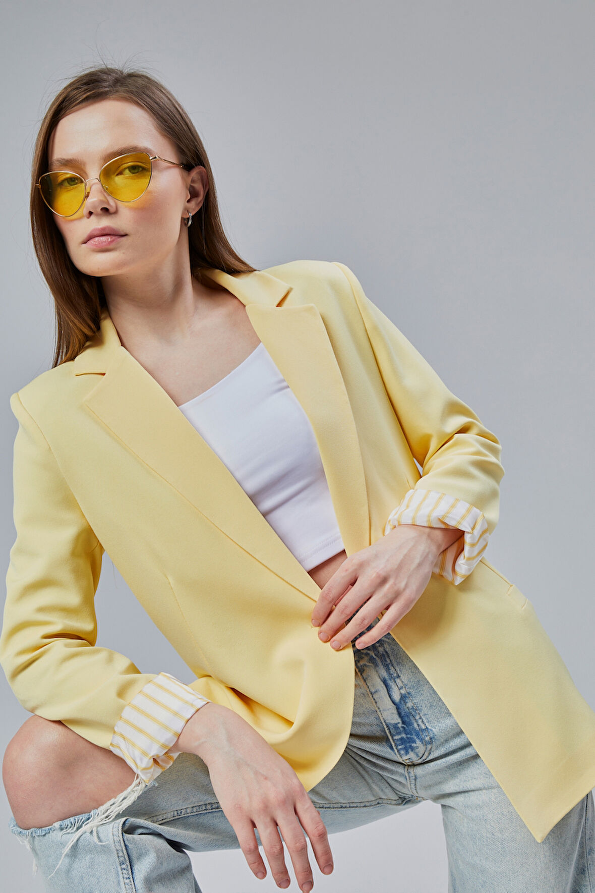 Kadın Kruvaze Yaka Kolu Katlama Detaylı Regular Vatkalı Blazer Ceket