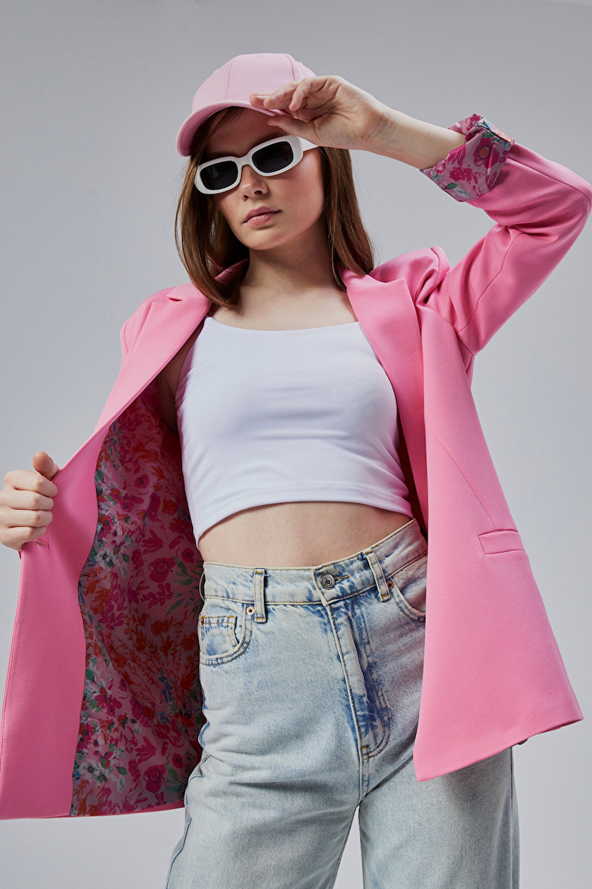 Kadın Kruvaze Yaka Kolu Katlama Detaylı Regular Vatkalı Blazer Ceket