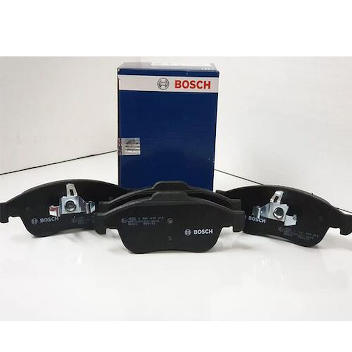 Bosch 0986495416 Ön Fren Balatası Fluence 08-Duster 10-Dokker 12-Megane III 08-Scenic III 09-1.5 DCI 1.6 16V 2.0 16V 410607115R