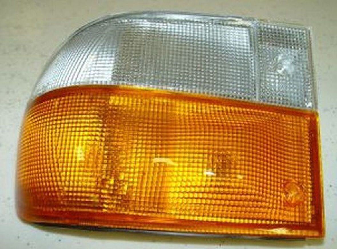 Hyundai H100 Sinyal Sol (1997-2004) 2.5 923014B001