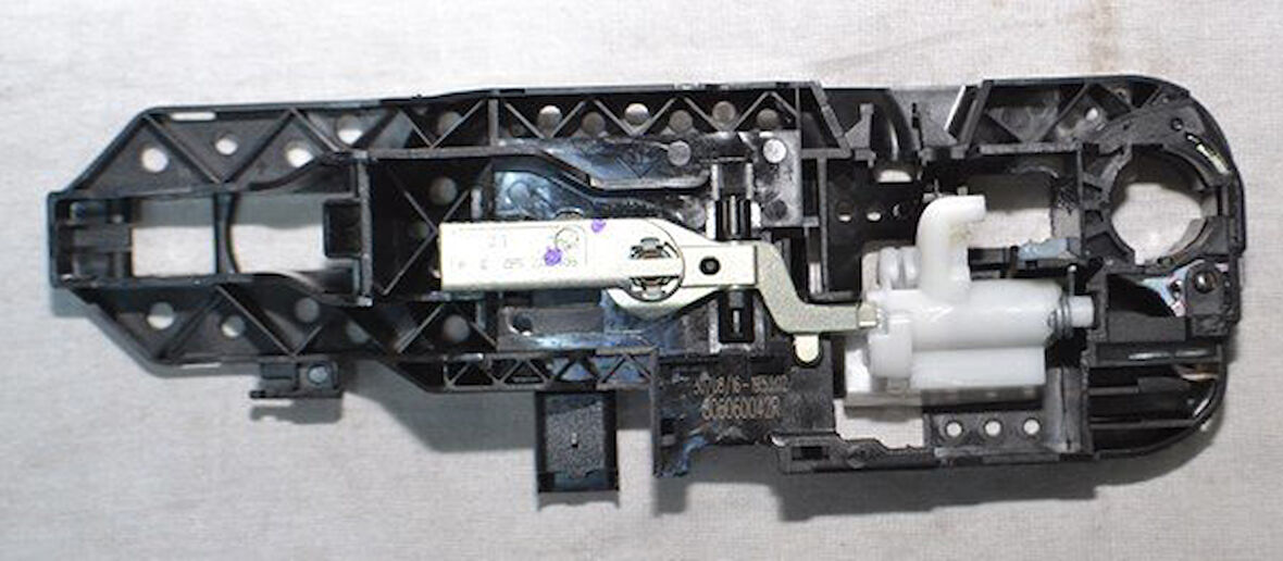 Renault Fluence Kapi Kolu Ön Diş (2013-2016) 1.6, 2.0, 1.5 DCI 806060042R