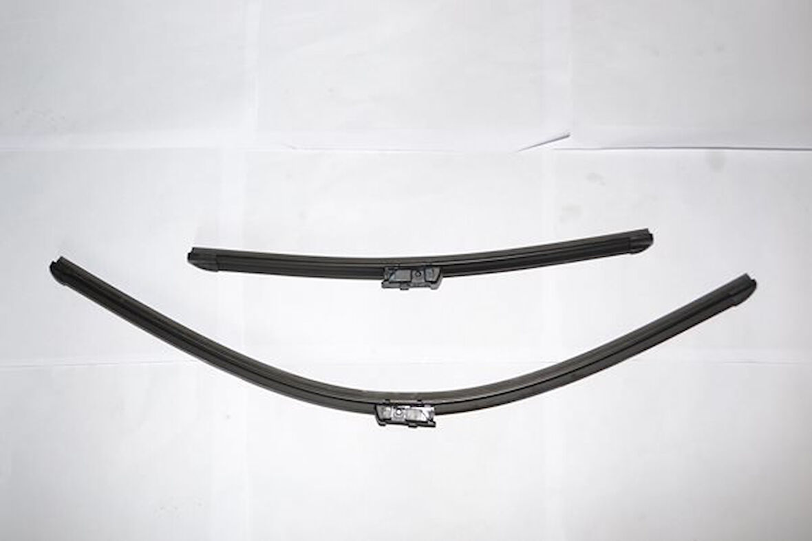 Toyota Avensis Ön Cam Sileceği (2010-2018) 2.0, 1.8, 1.6 8522205070