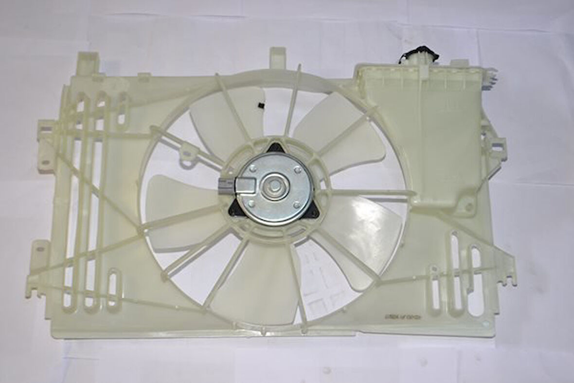 Toyota Avensis Fan Motoru Komple Çerçeveli (1997-2010) 1.8, 1.6 163610D080