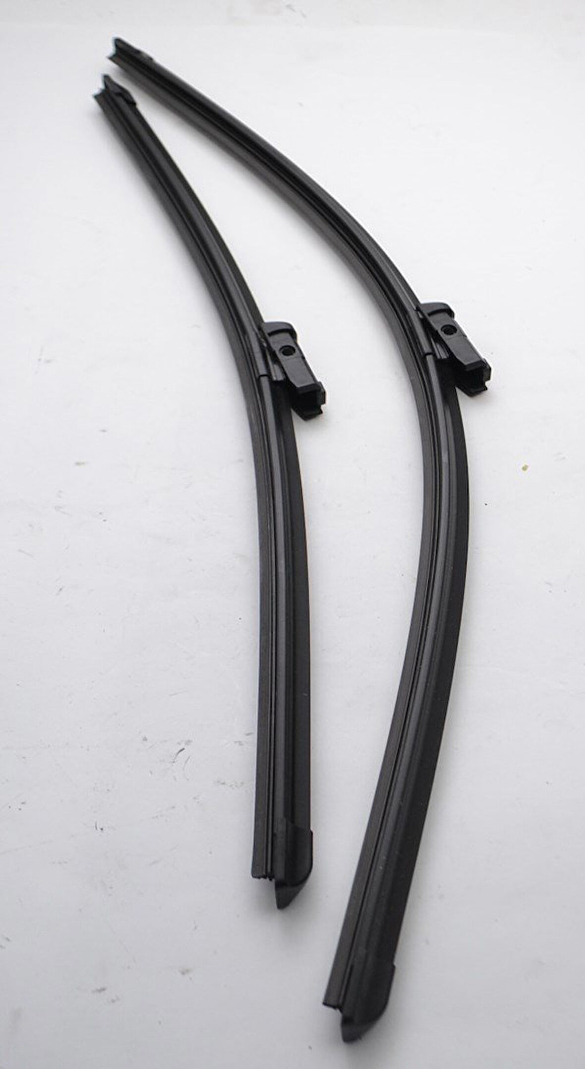 Volkswagen Passat Ön Cam Sileceği (2011-2016) 1.8, 1.4TSI, 1.6 TDI, 2.0 TDI 5C7955425A